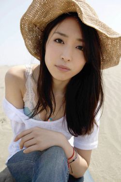 闫盼盼小视频