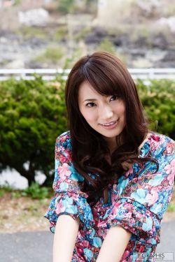 美女互吻
